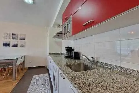 アパート Apartamento Con Piscina リャネス